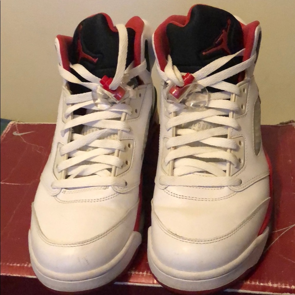 Air Jordan 5 Black Fire Red Size 10